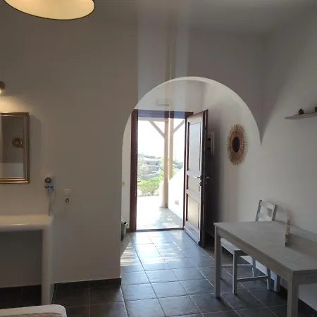 Marianthi Studios Apartment Ano Meria